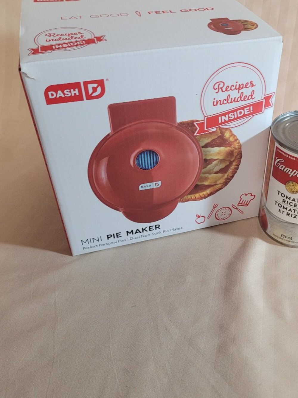 DASH Mini Pie Maker - Picture 5 of 6